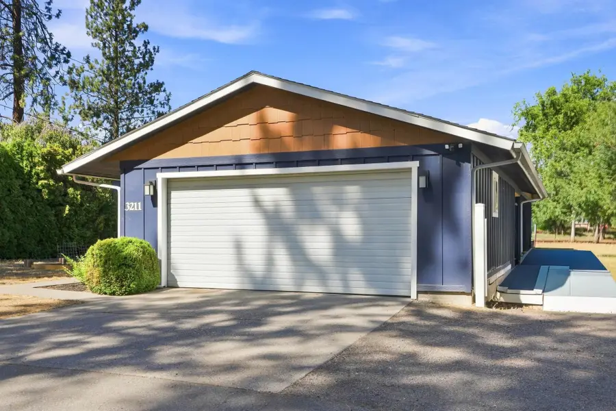 3211 E 11th Ave, Spokane, WA 99202 - #3