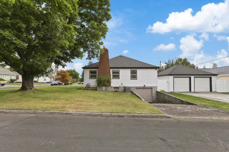 3125 N Sheridan Ct, Spokane, WA 99205 - #2