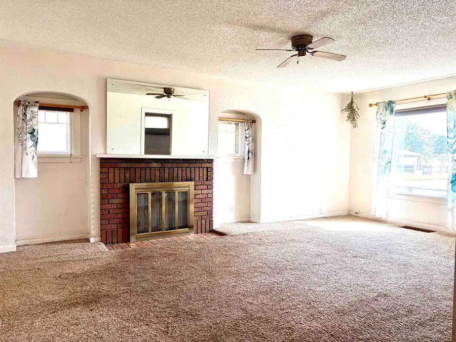 3923 Pacific Ave, Spokane, WA 99202 - #3