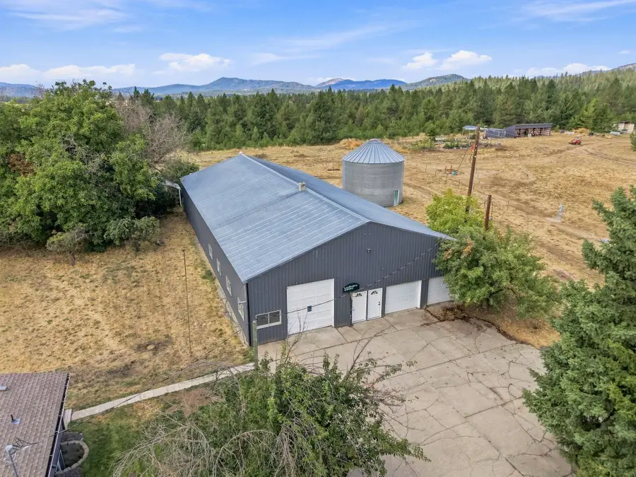 41917 N Sherman Rd, Deer Park, WA 99006 - #3