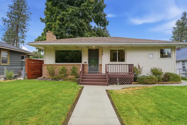 3728 W Hoffman Ave, Spokane, WA 99205