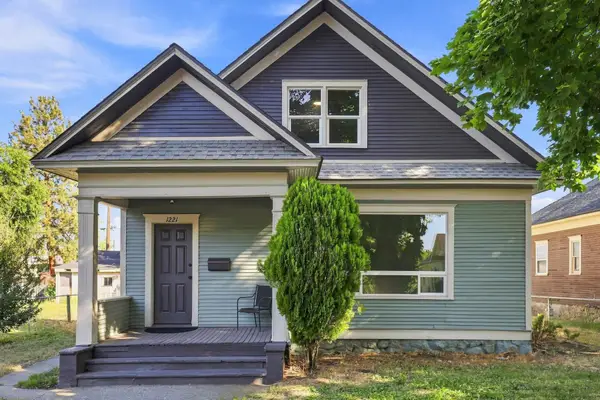 1221 E Carlisle Ave, Spokane, WA 99207