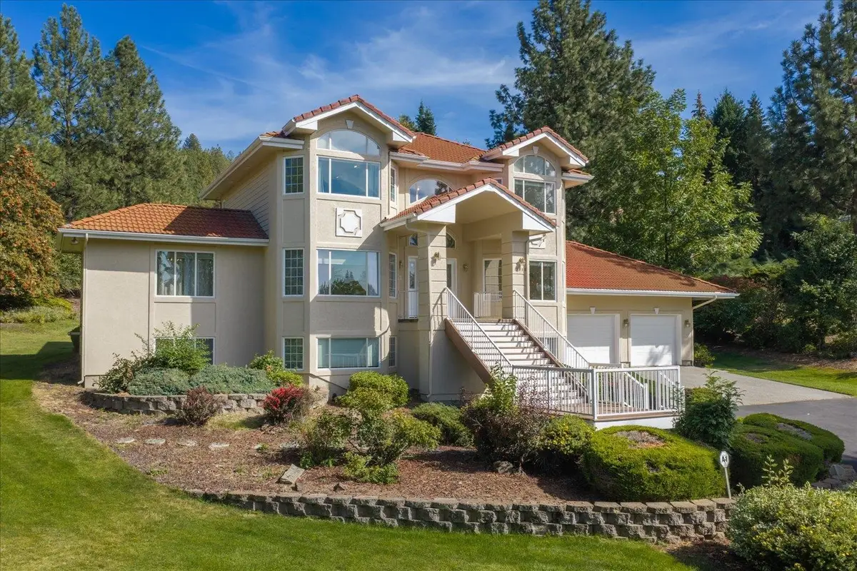 5915 S Dearborn Rd, Spokane, WA 99223 - #1