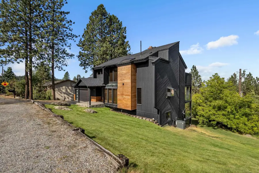 5203 E 16th Ave, Spokane Valley, WA 99212-3248 - #2