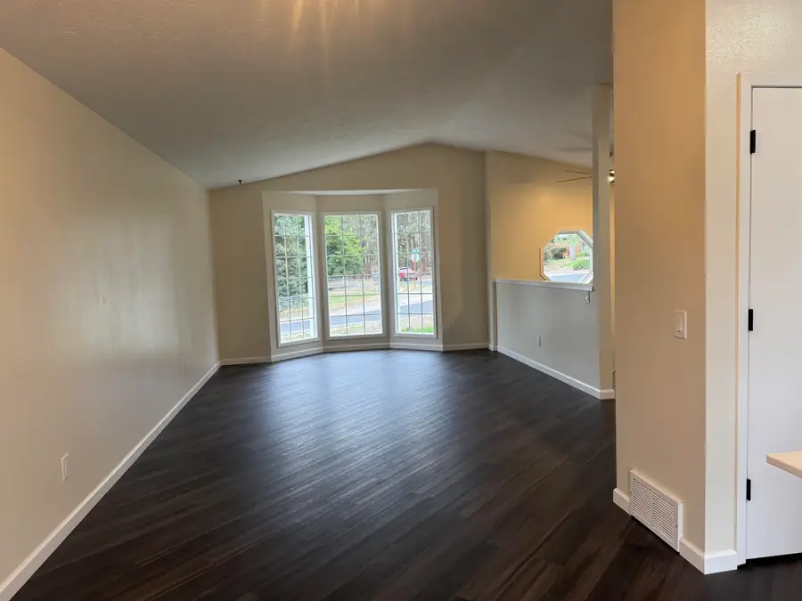 204 Lemon Ln, Nine Mile Falls, WA 99026 - #2
