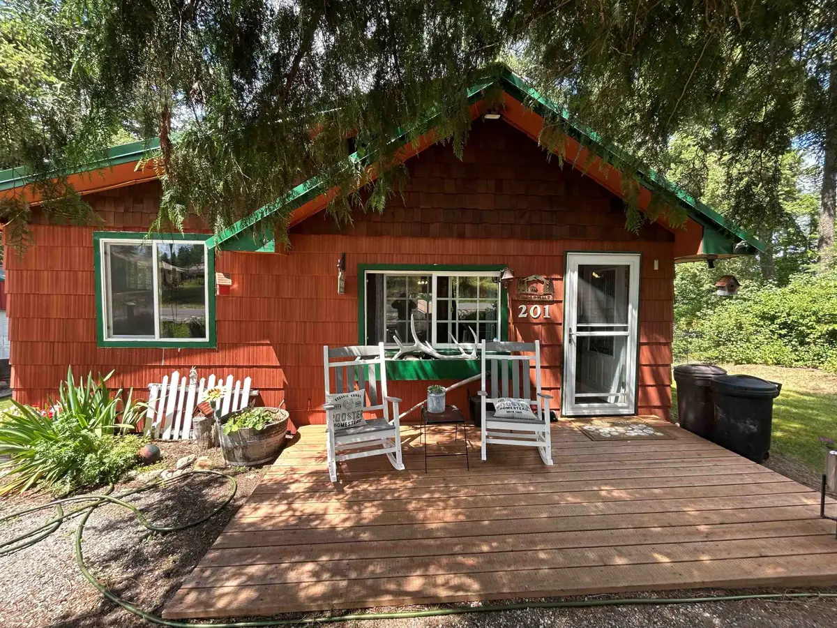 201 Fir Ln, Newport, WA 99156 - #1