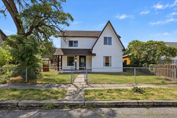 1712 E Queen Ave, Spokane, WA 99207