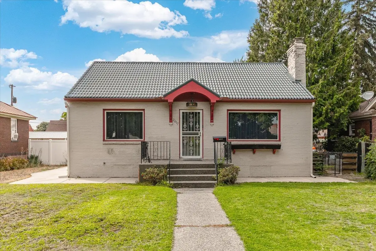 2617 N Atlantic St, Spokane, WA 99205 - #1