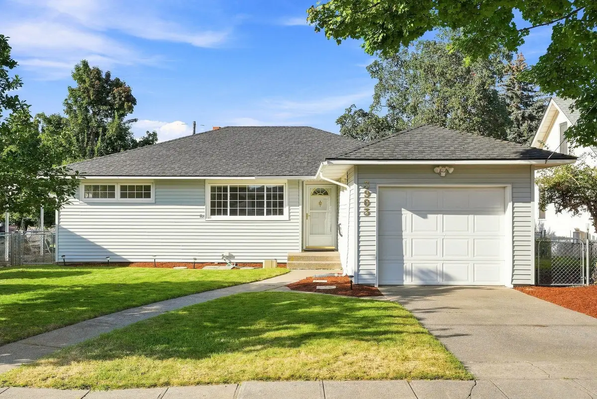 3903 E 24th Ave, Spokane, WA 99223 - #1