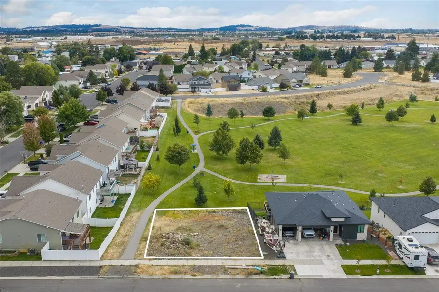 13511 W 8th Ct, Airway Heights, WA 99001 - #2