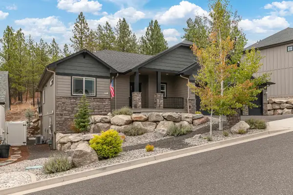 213 E Sapphire Ln, Spokane, WA 99208