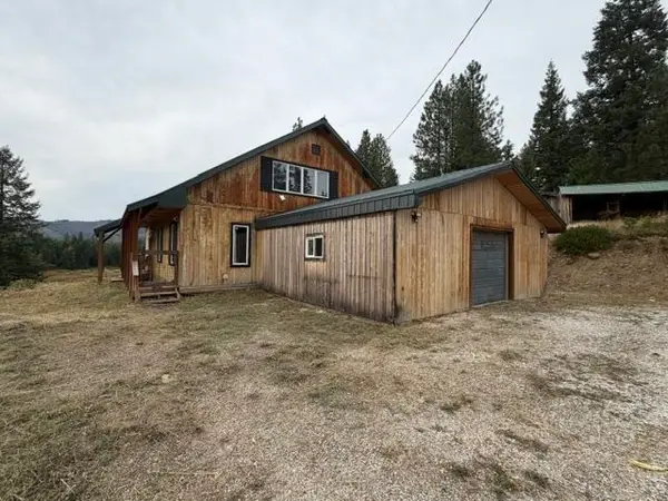 4395 Hesseltine Rd, Valley, WA 99181