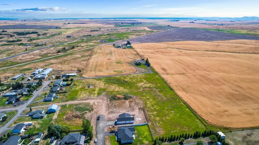 600 E Devisadero St, Reardan, WA 99029 - #3