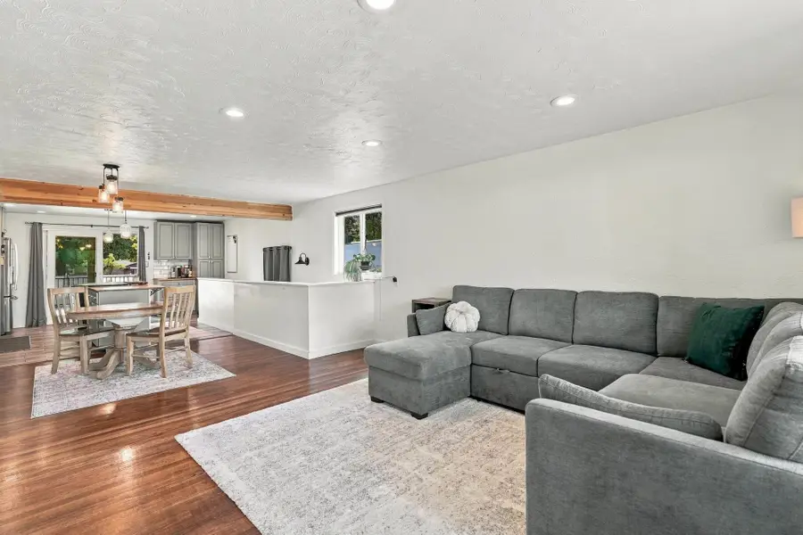 1331 W Nebraska Ave, Spokane, WA 99205 - #3