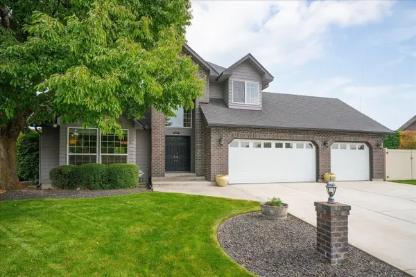 805 S Harmony Rd, Greenacres, WA 99016
