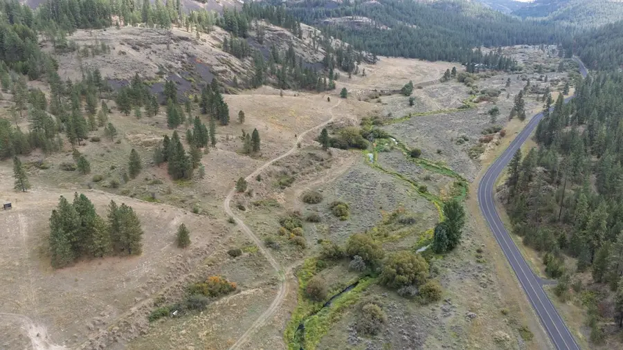 34126 N Hawk Creek Rd, Davenport, WA 99122 - #2