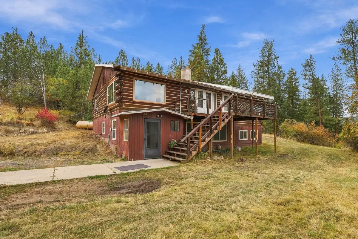 2105 S Hwy 395 Hwy, Chewelah, WA 99109 - #1