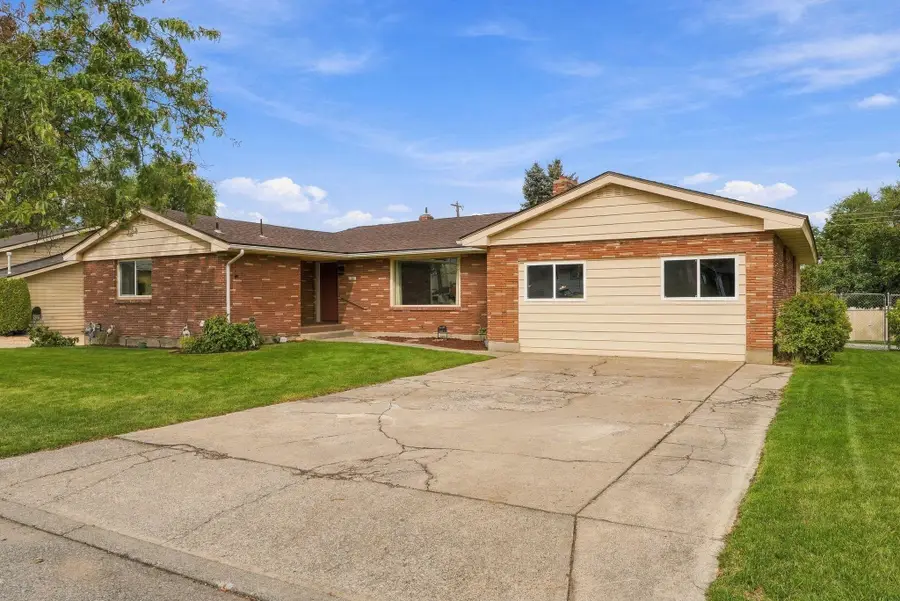 11403 E 11th Ave, Spokane Valley, WA 99206 - #2