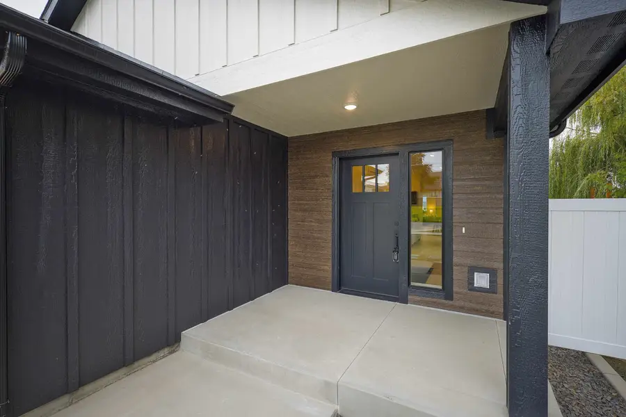 19323 E 4th Ave, Spokane Valley, WA 99016 - #2