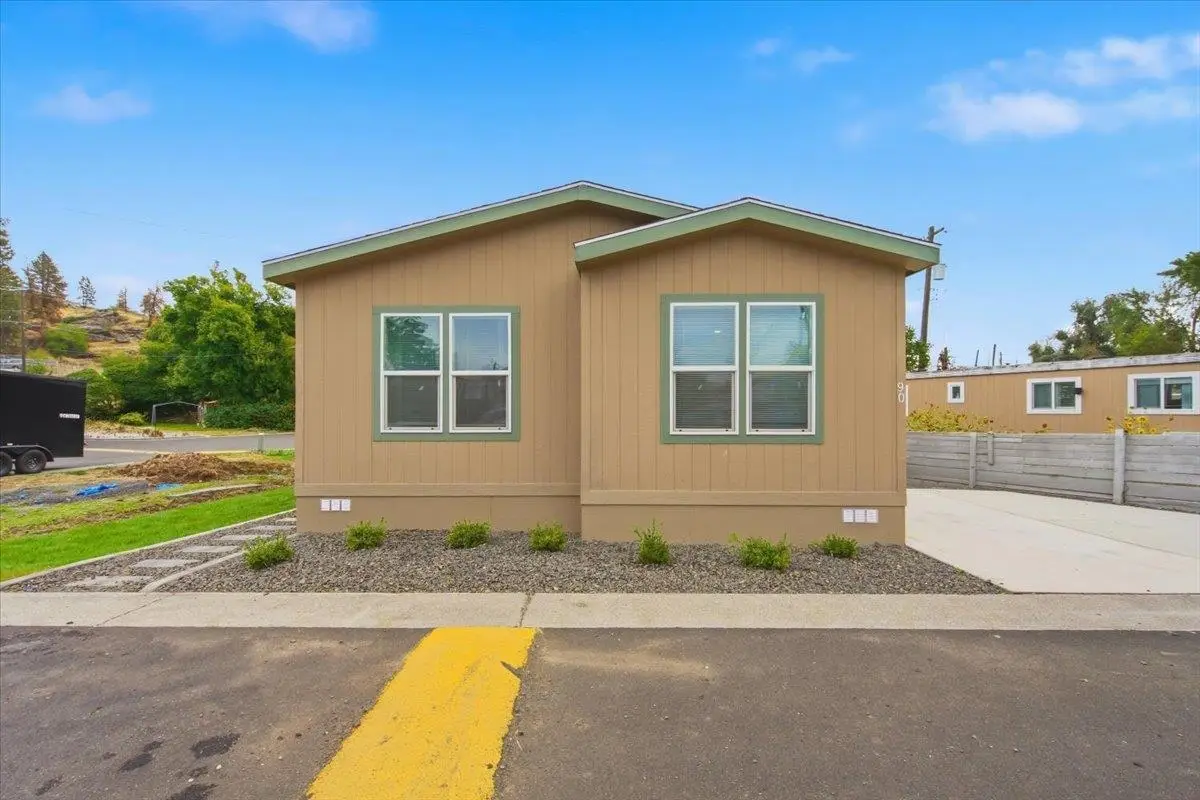 11920 E Mansfield Ave, Spokane Valley, WA 99206 - #1