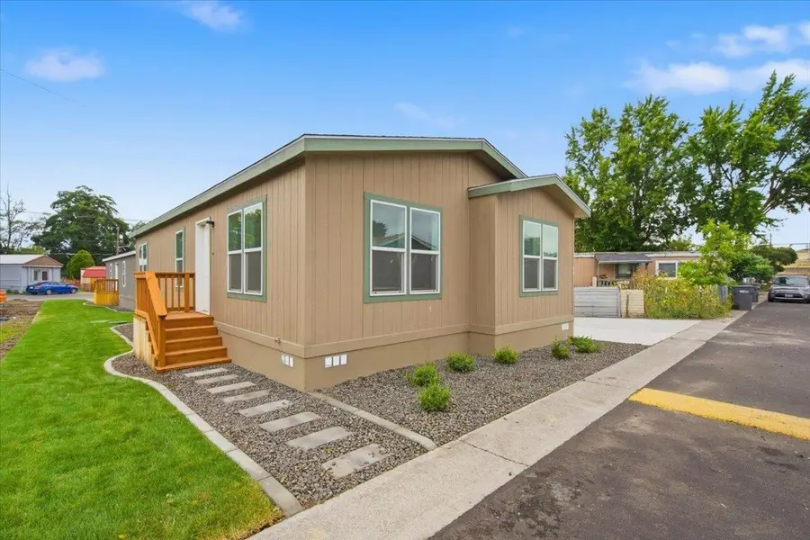 11920 E Mansfield Ave, Spokane Valley, WA 99206 - #2