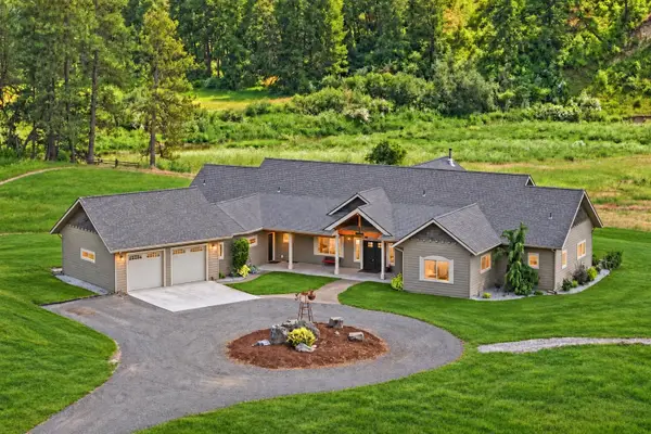 10638 Hangman Valley Rd, Spokane, WA 99224