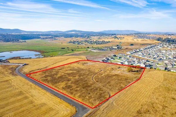 14XX S Henry Rd, Greenacres, WA 99016