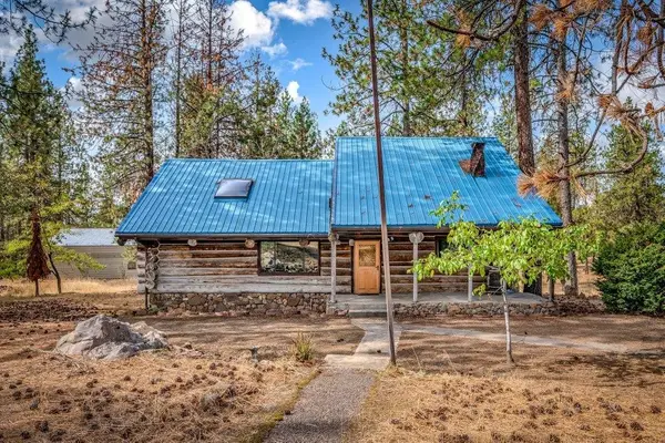 6386 W Whitmore Hill Rd, Deer Park, WA 99006