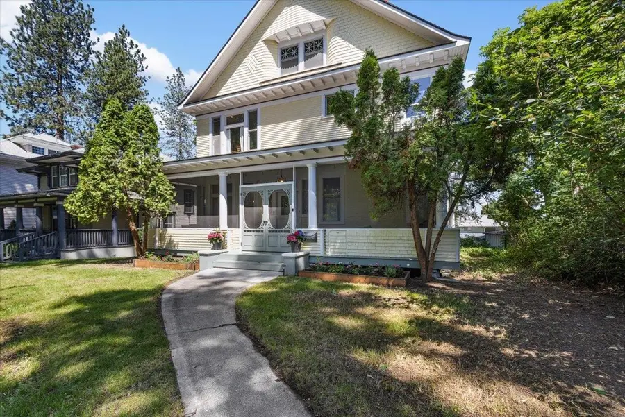 1806 W 9th Ave, Spokane, WA 99204 - #3