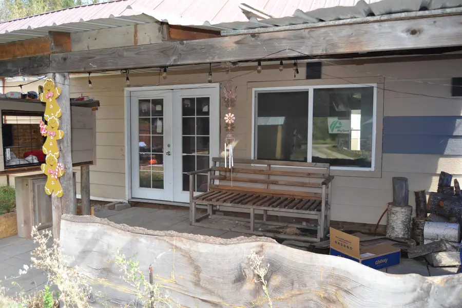 34328 N Milan Rd, Chattaroy, WA 99003 - #3