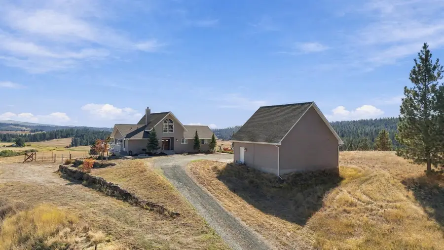 27511 N Scotts Hill Ln, Chattaroy, WA 99003 - #2