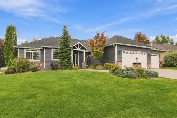 2518 S Viewmont Dr, Greenacres, WA 99016
