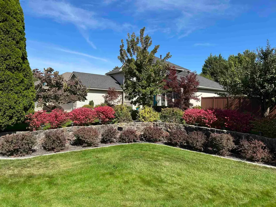 1925 S Timberlane Dr, Spokane Valley, WA 99037 - #2
