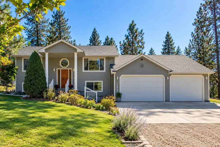 12829 W Suncrest Dr, Nine Mile Falls, WA 99026 - #2