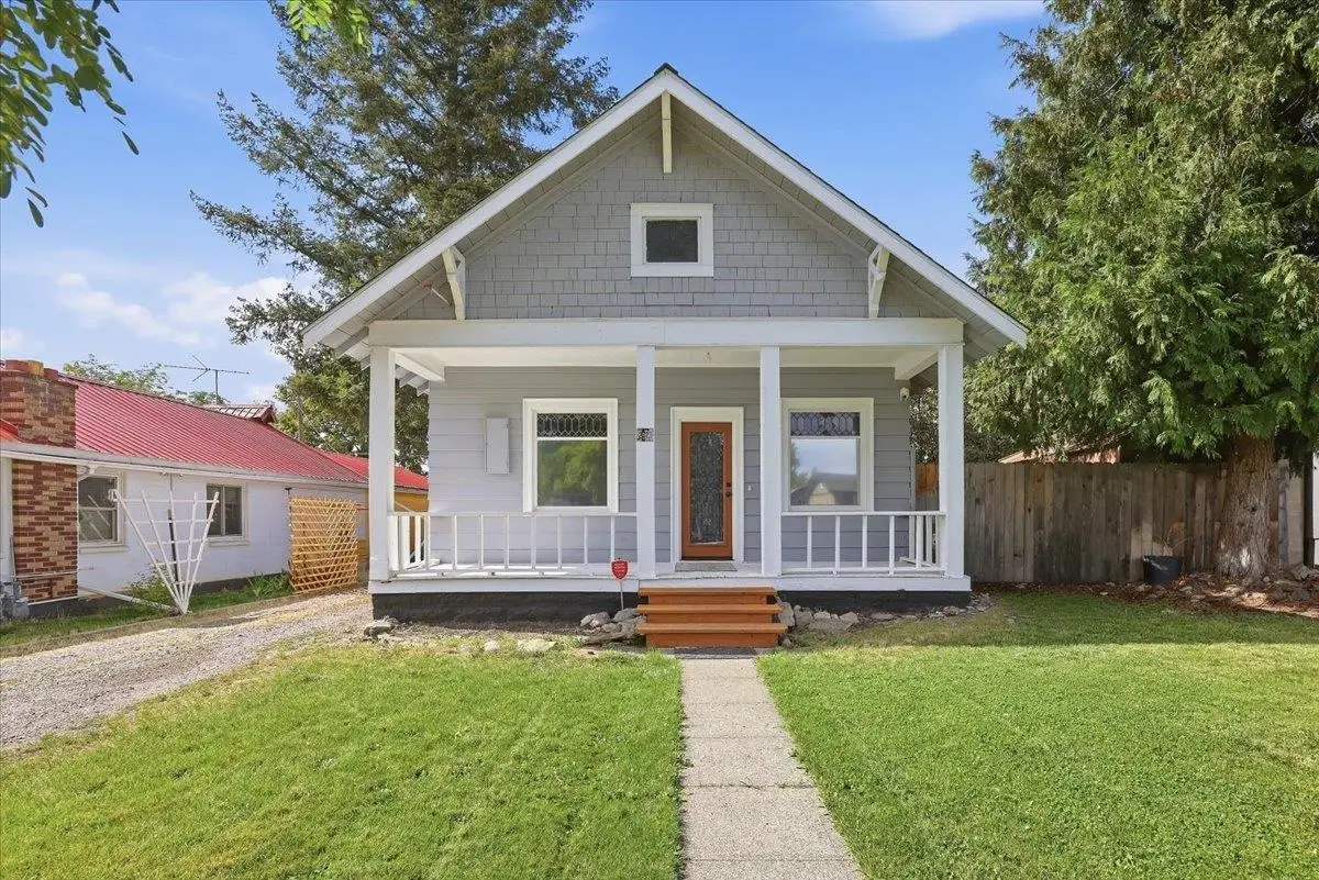 2923 N Smith St, Spokane, WA 99207 - #1