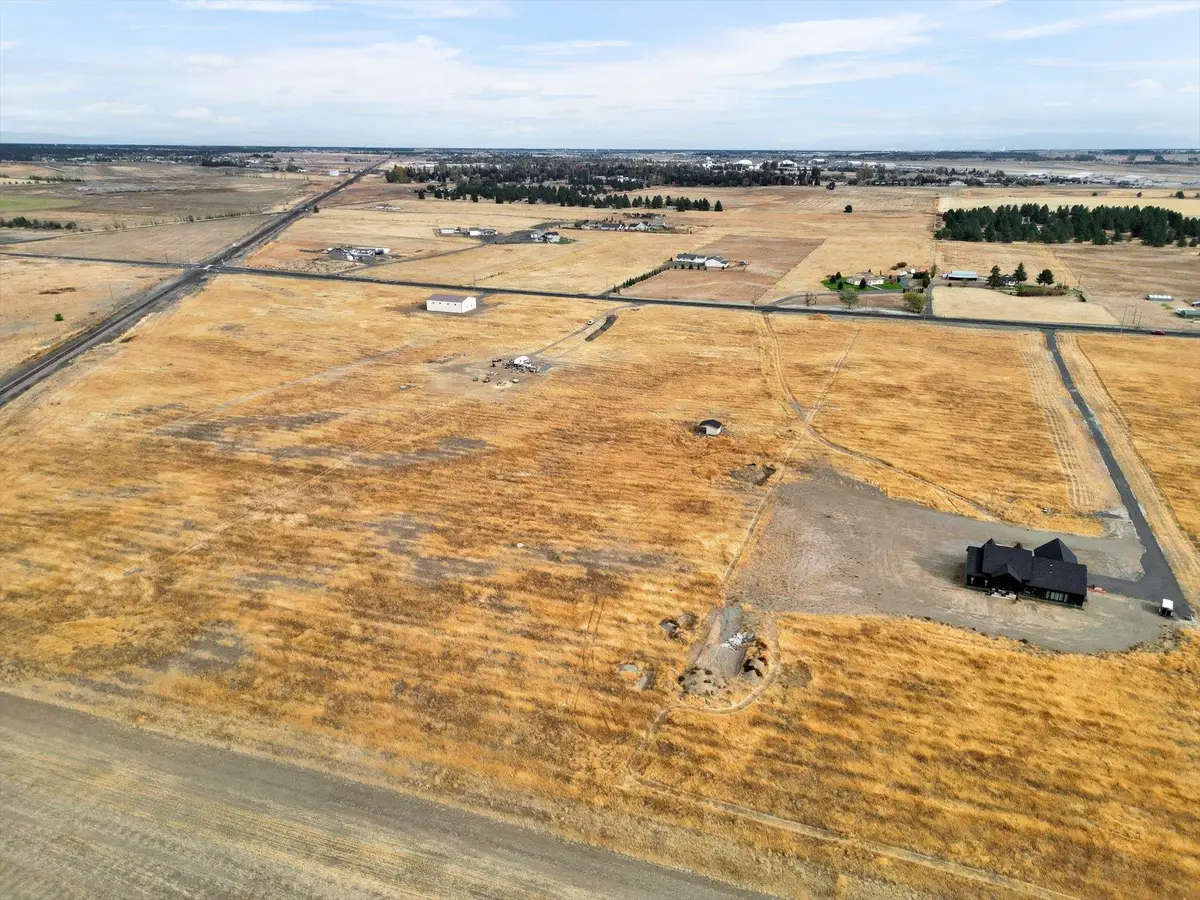 3612 S Brooks Rd, Medical Lake, WA 99022 - #1