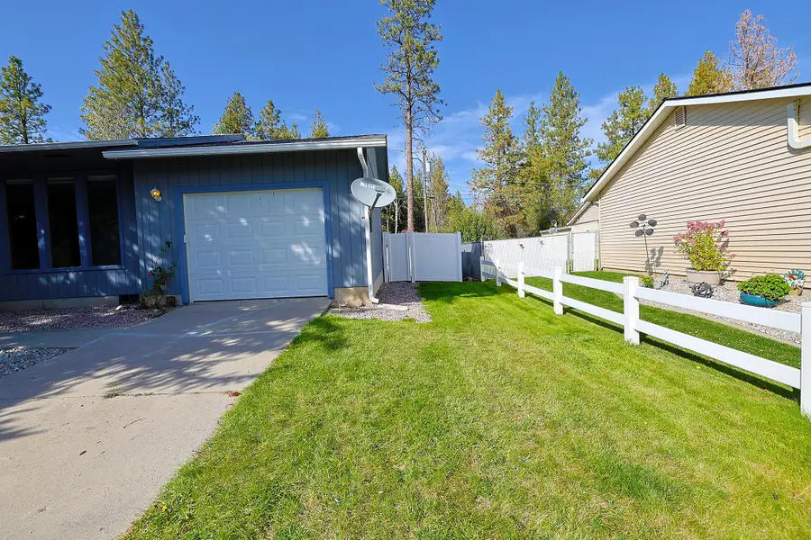 1125 E Evergreen Dr, Medical Lake, WA 99022 - #3