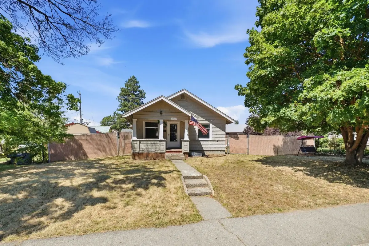 4013 N Whitehouse St, Spokane, WA 99205 - #1