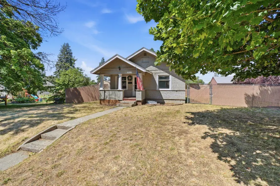 4013 N Whitehouse St, Spokane, WA 99205 - #2