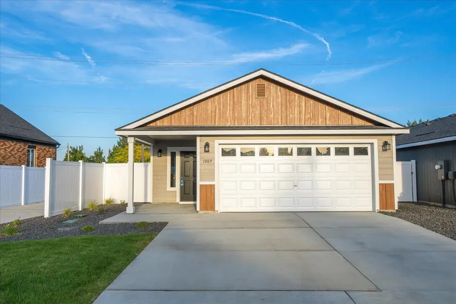 1009 S Century Rd, Spokane Valley, WA 99037 - #2