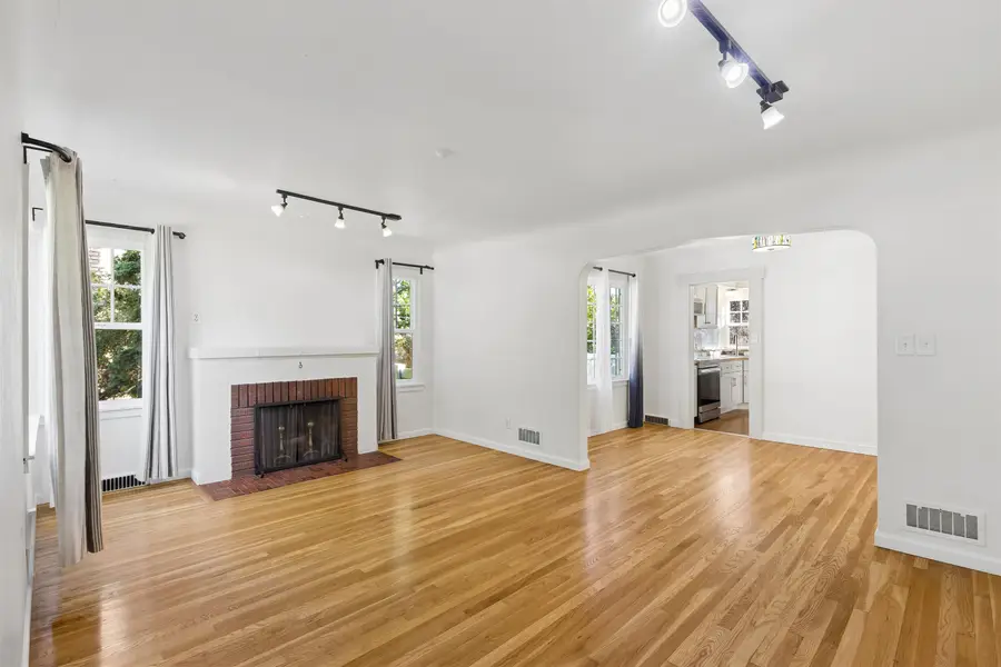 2911 W Cleveland Ave, Spokane, WA 99205 - #3