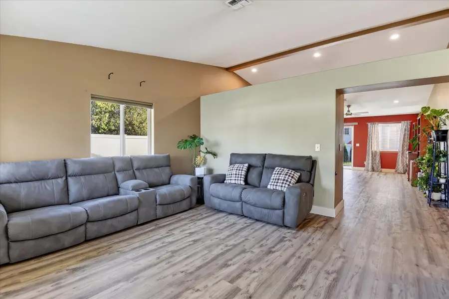 736 E Carrie Dr, Medical Lake, WA 99022 - #2