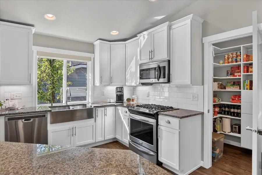 1015 W Siena Peak Dr, Spokane, WA 99224 - #3