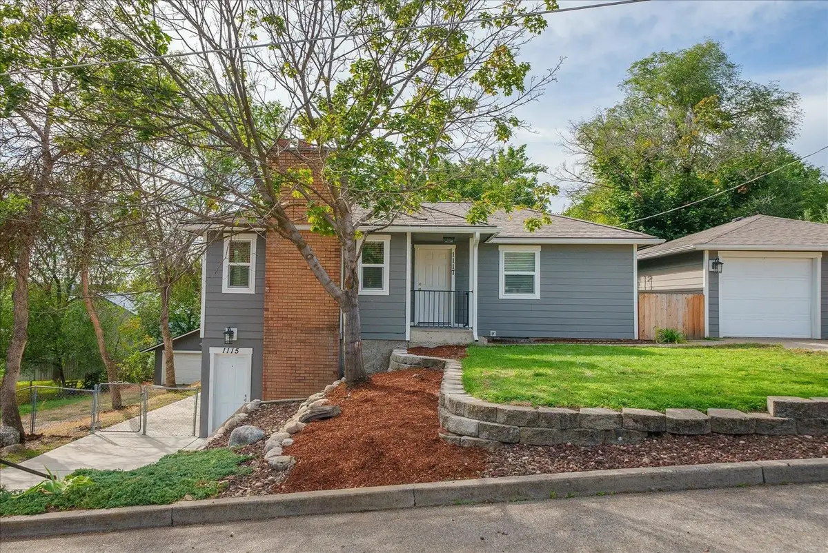 1115 N Woodward Rd, Spokane, WA 99206 - #1