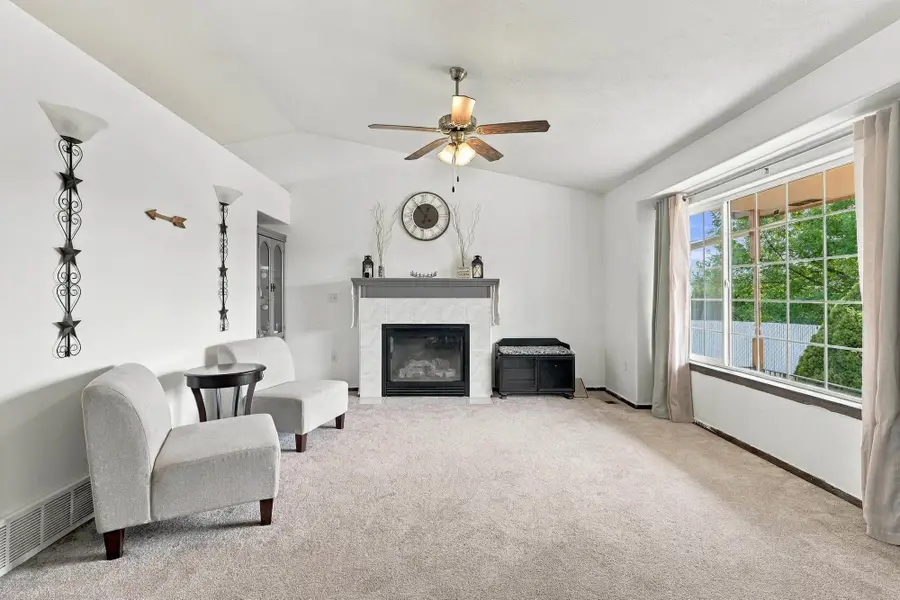 1413 E Clover St, Spokane, WA 99217 - #2