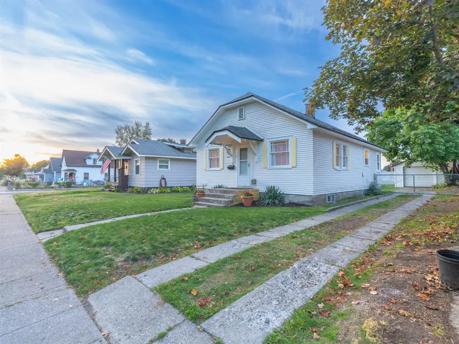 724 E Broad Ave, Spokane, WA 99207 - #2