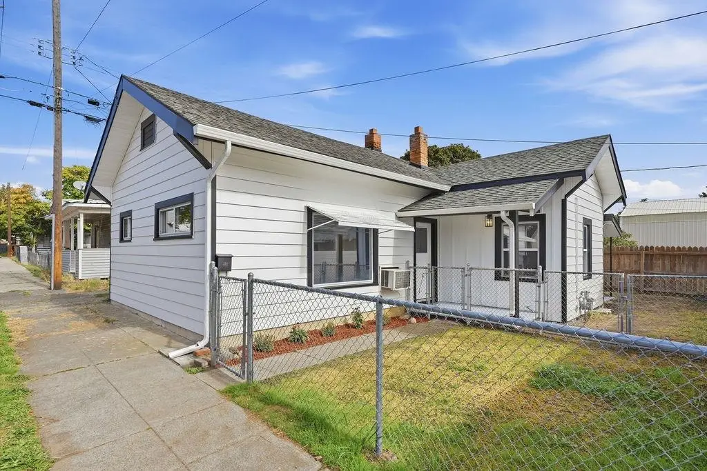1712 N Walnut St, Spokane, WA 99205 - #1