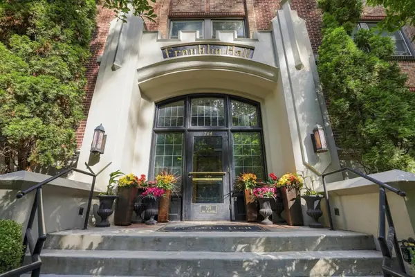 704 W 6th Ave #202, Spokane, WA 99204-2831
