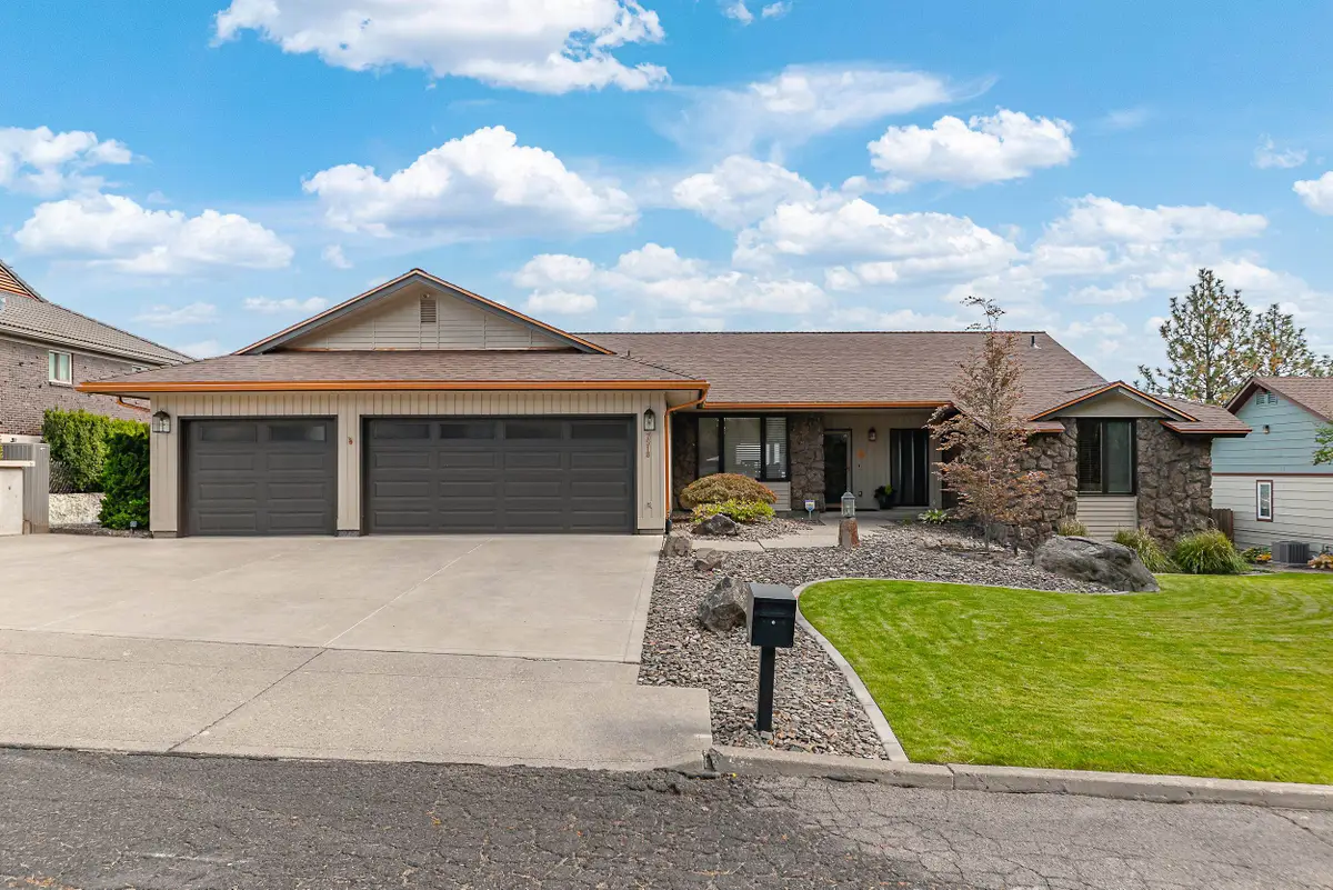 7518 N Panorama Dr, Spokane, WA 99208 - #1