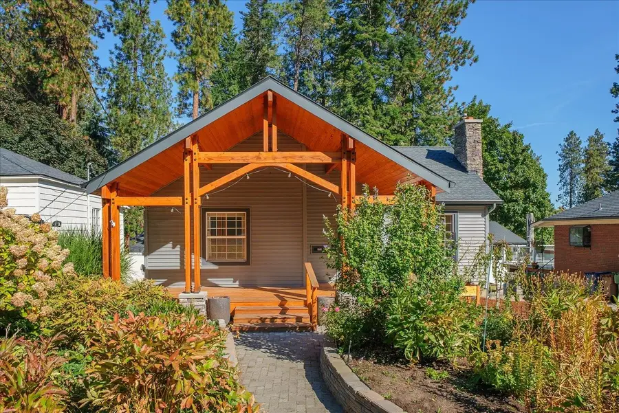 929 E 19th Ave, Spokane, WA 99203 - #3